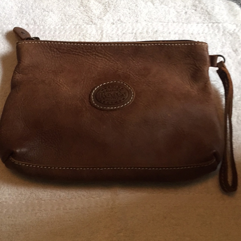 Roots Vintage Leather Wristlet